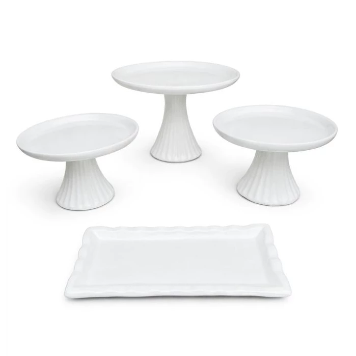 Conjunto de boleiras brancas