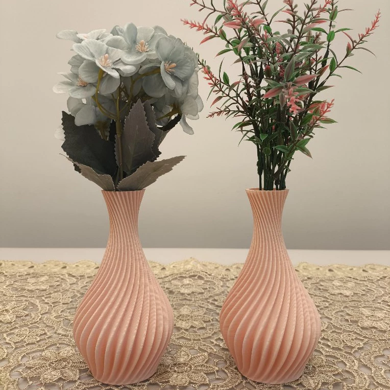 Vasos decorativos rosa-pêssego de 15 centímetros